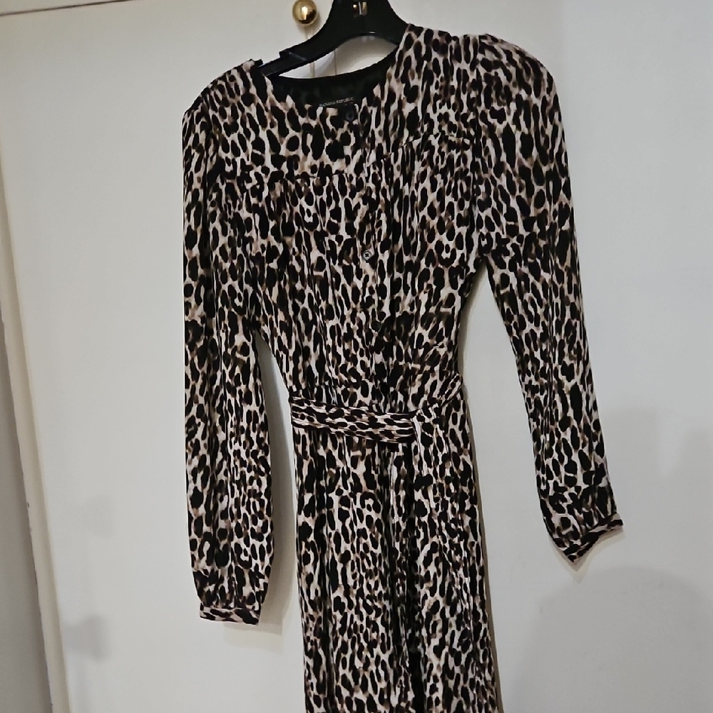 Banana Republic Animal Print Long Sleeve Dress
